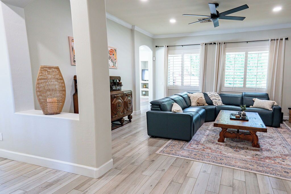 Photo of Livingroom in Surprise Farms