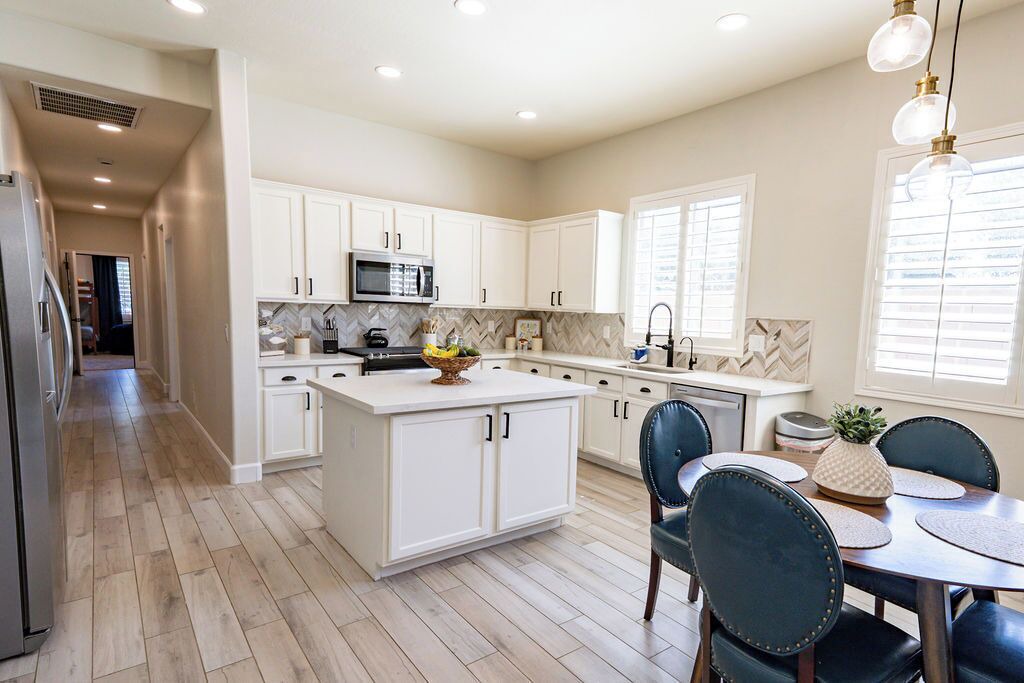Photo of Kitchen in Surprise Farms