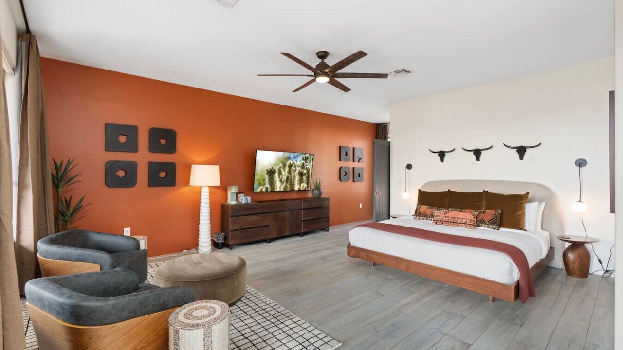 Photo of Bedroom in Biltmore Highlands