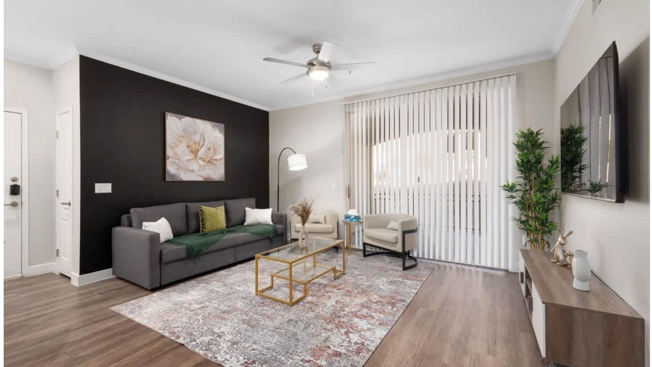 Photo of Livingroom in McDowell Mountain Apartments