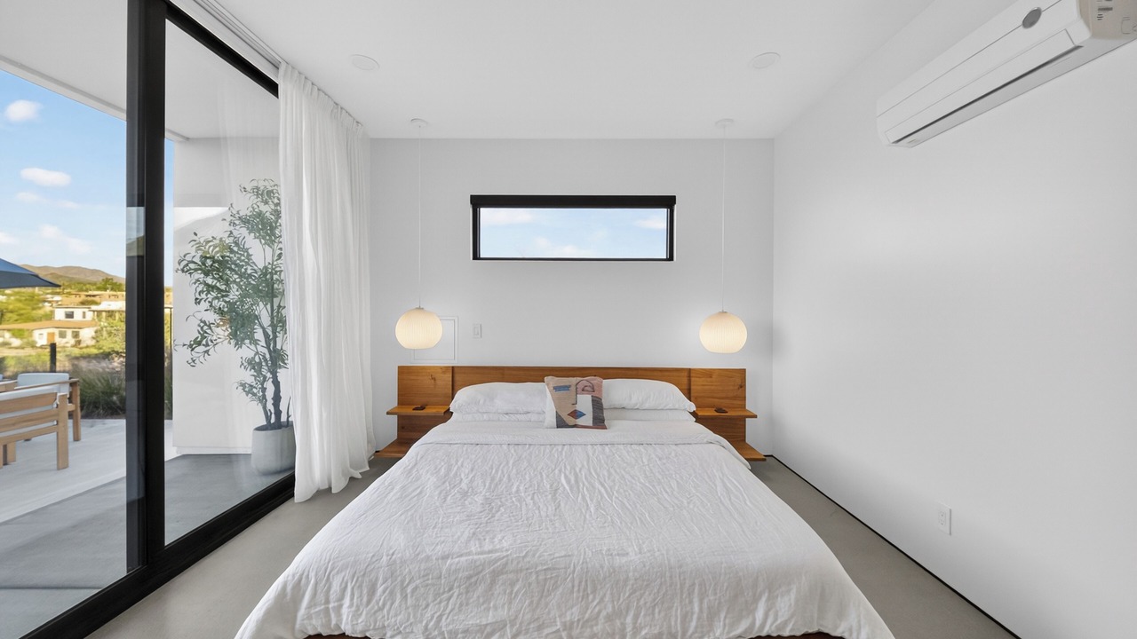 Photo of Bedroom in Cave Creek
