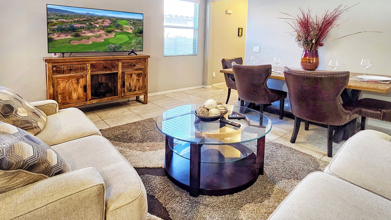 Photo of Livingroom in Del Rio Ranch