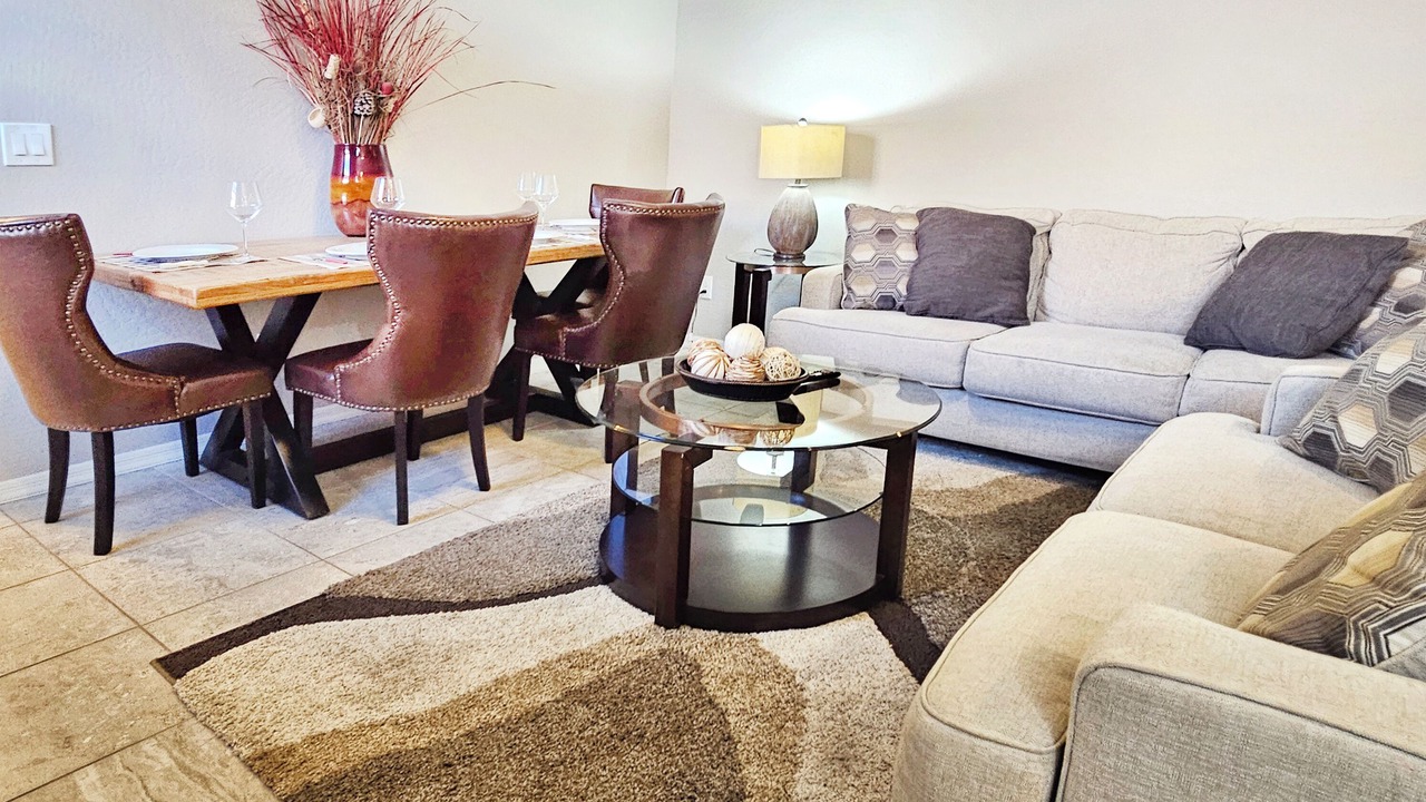 Photo of Livingroom in Del Rio Ranch