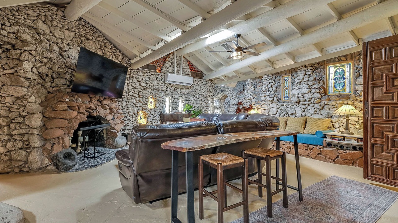 Photo of Livingroom in Tucson