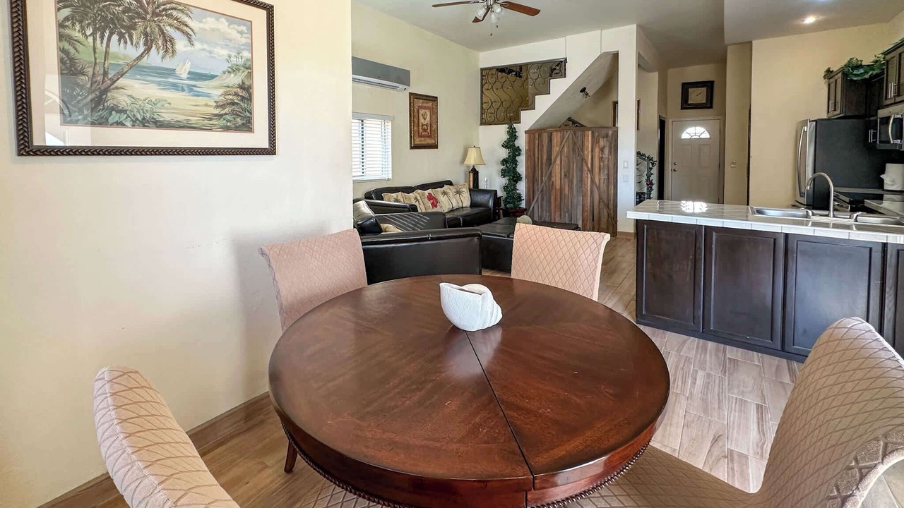 Photo of Livingroom in Cholla Bay