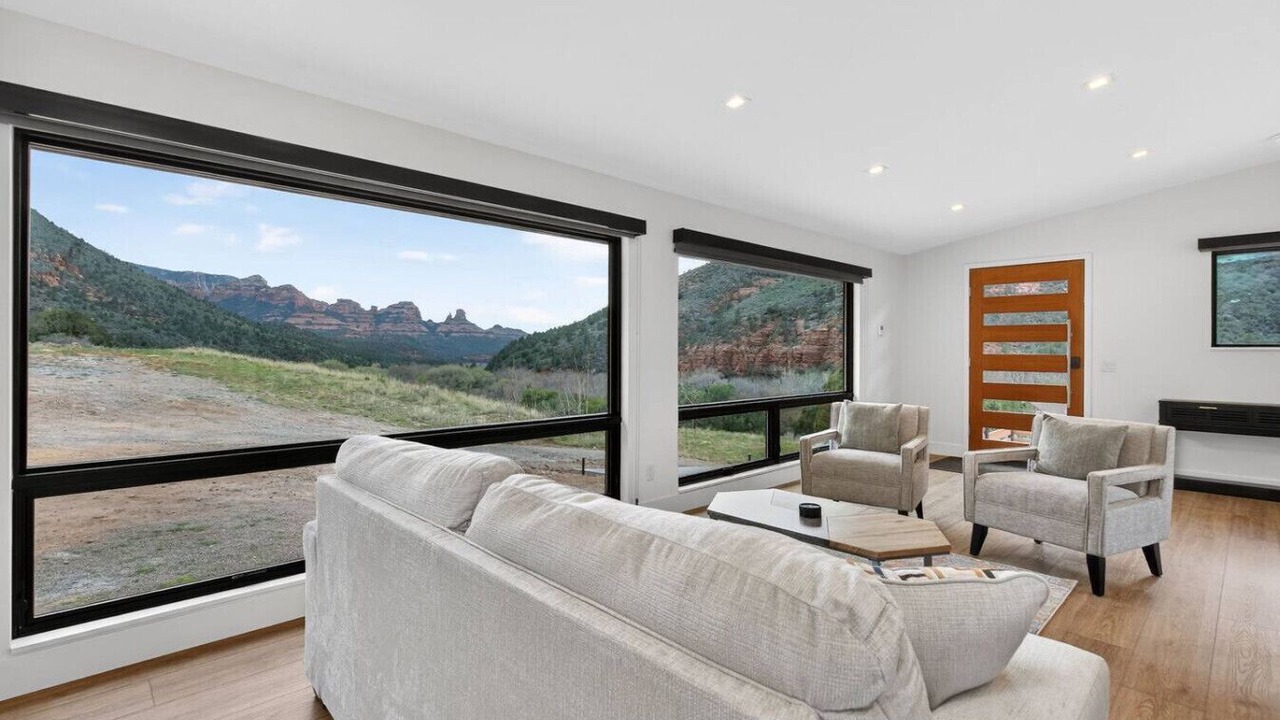 Photo of Livingroom in Sedona