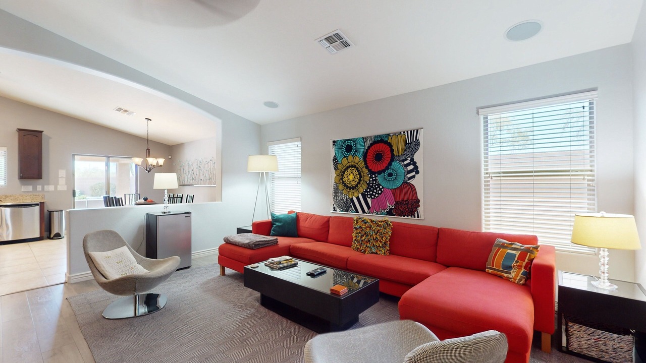 Photo of Livingroom in Desert Ridge
