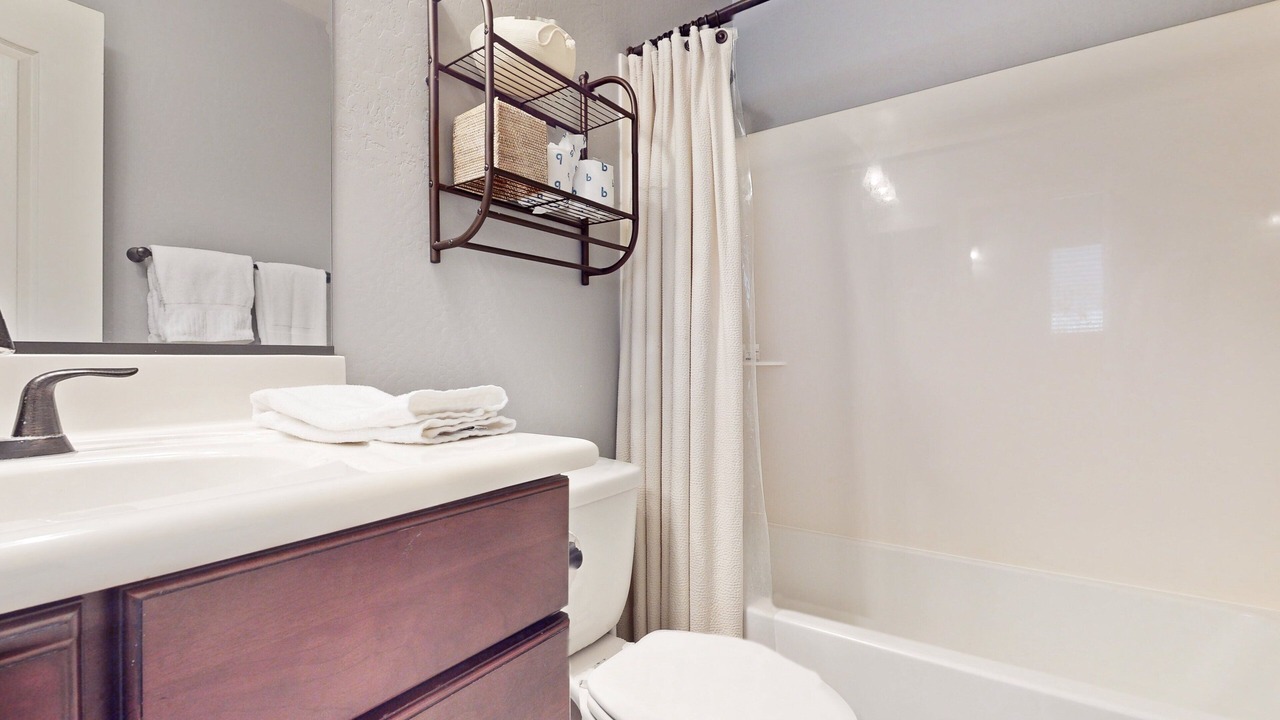 Photo of Bathroom in Desert Ridge