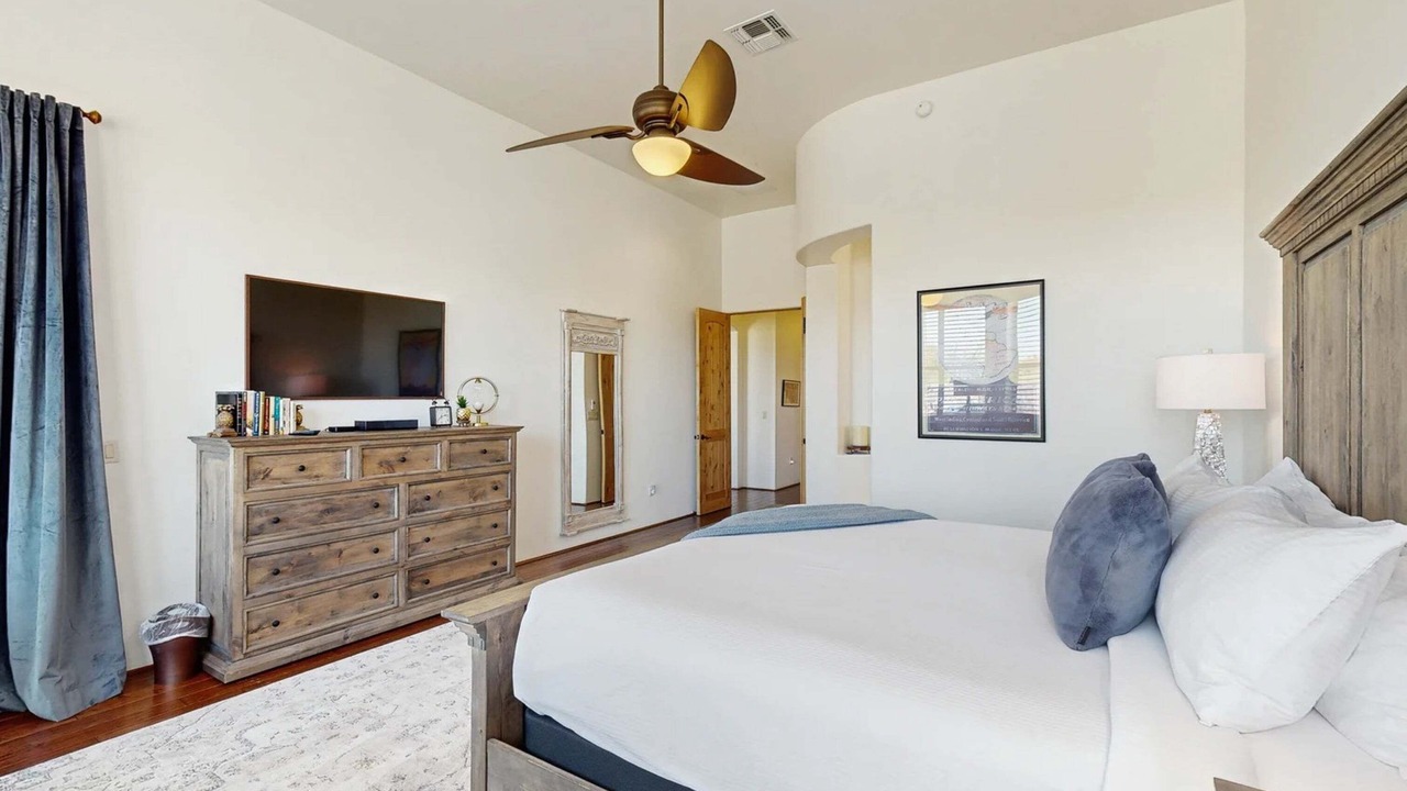 Photo of Bedroom in Dove Mountain