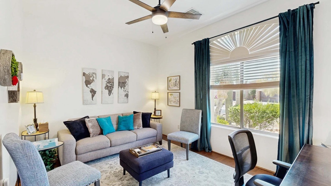 Photo of Livingroom in Dove Mountain