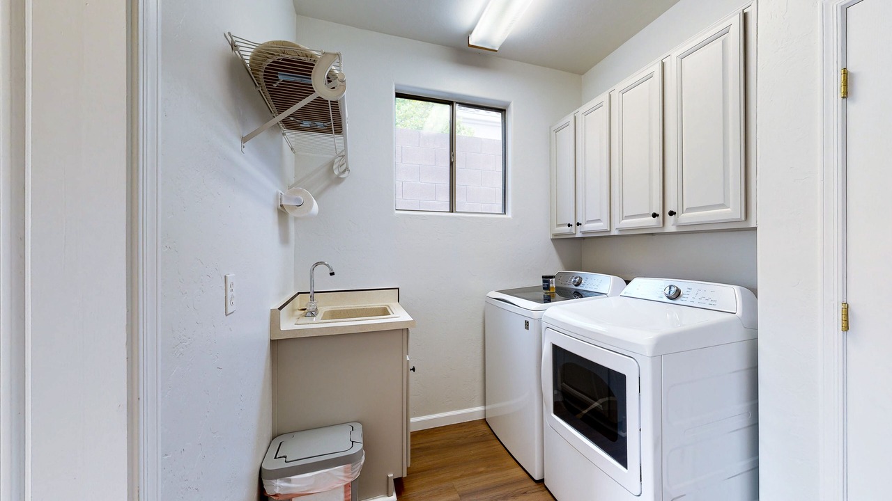 Photo of Kitchen in Catalina Shadows Estates