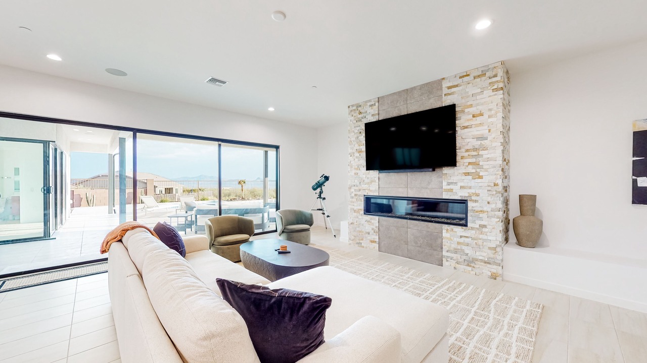 Photo of Livingroom in Dove Mountain