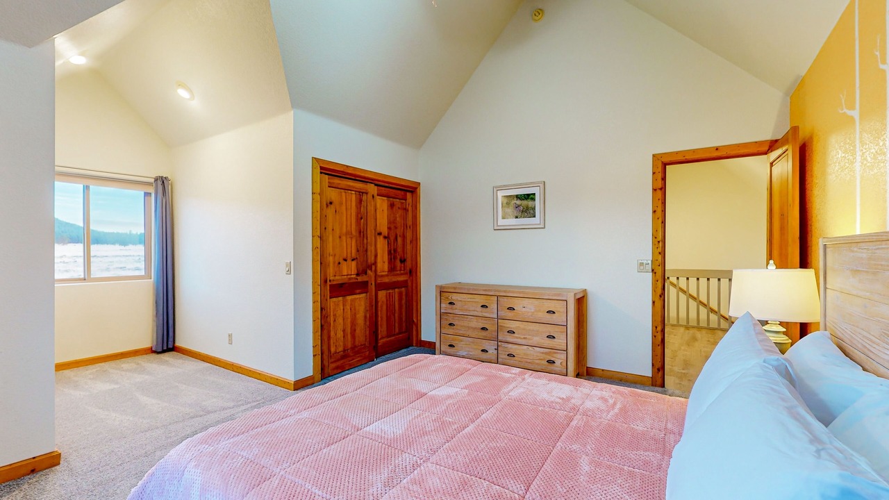 Photo of Bedroom in Baderville