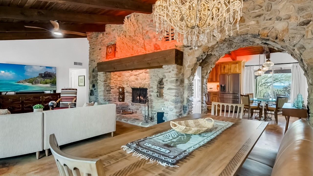Photo of Livingroom in Tucson