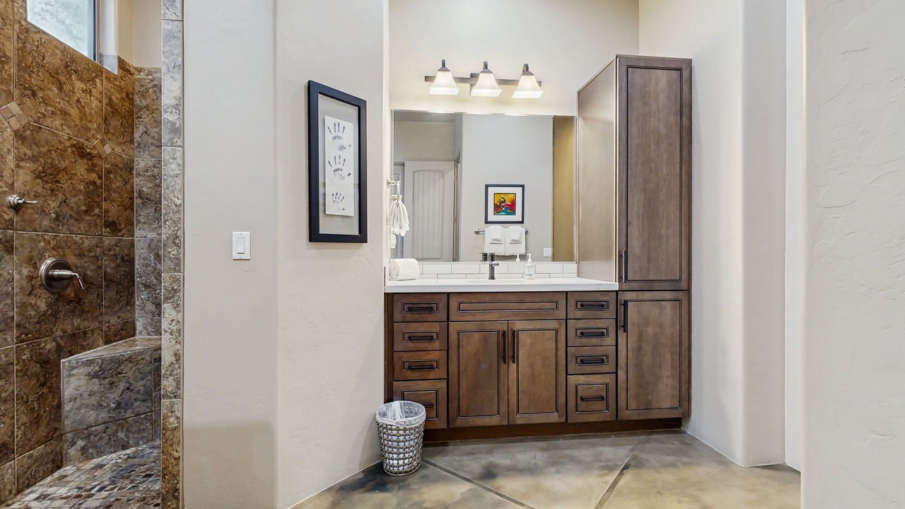 Photo of Bathroom in Dove Mountain