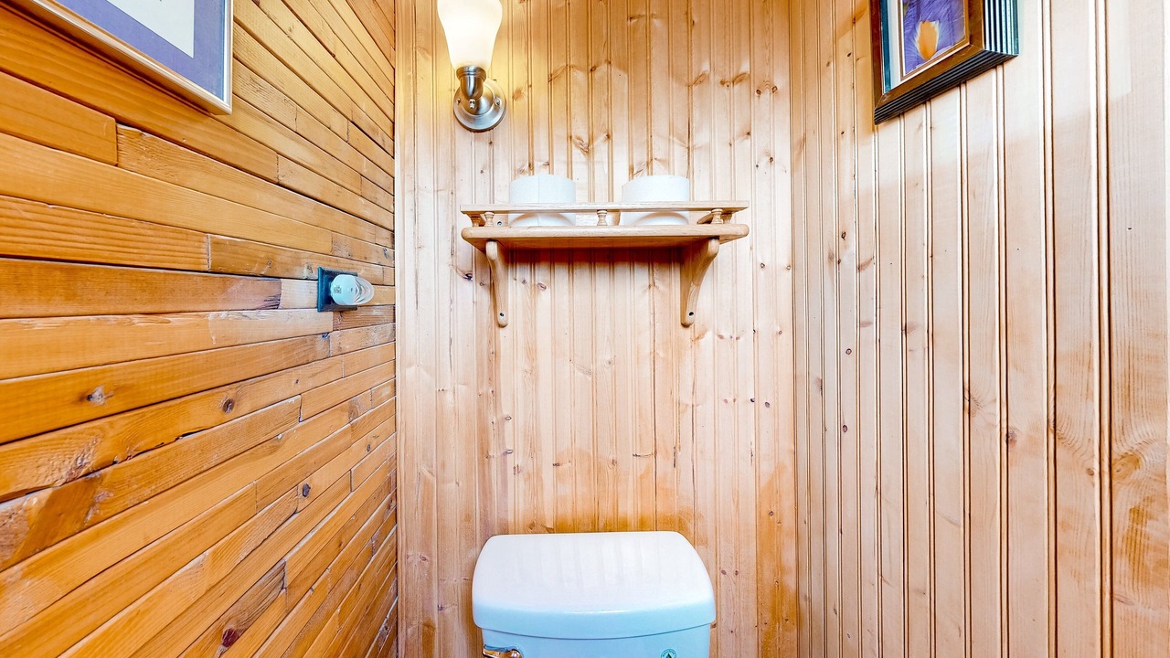 Photo of Bathroom in Munds Park
