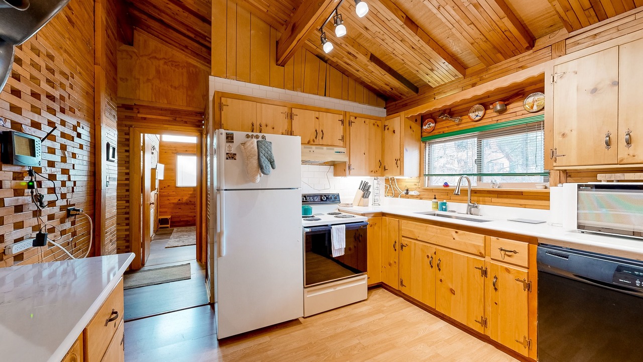 Photo of Kitchen in Munds Park
