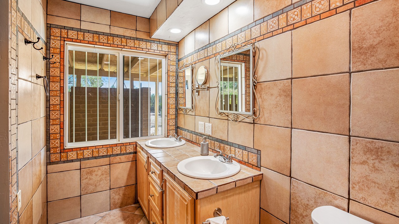 Photo of Bathroom in Harrison East South