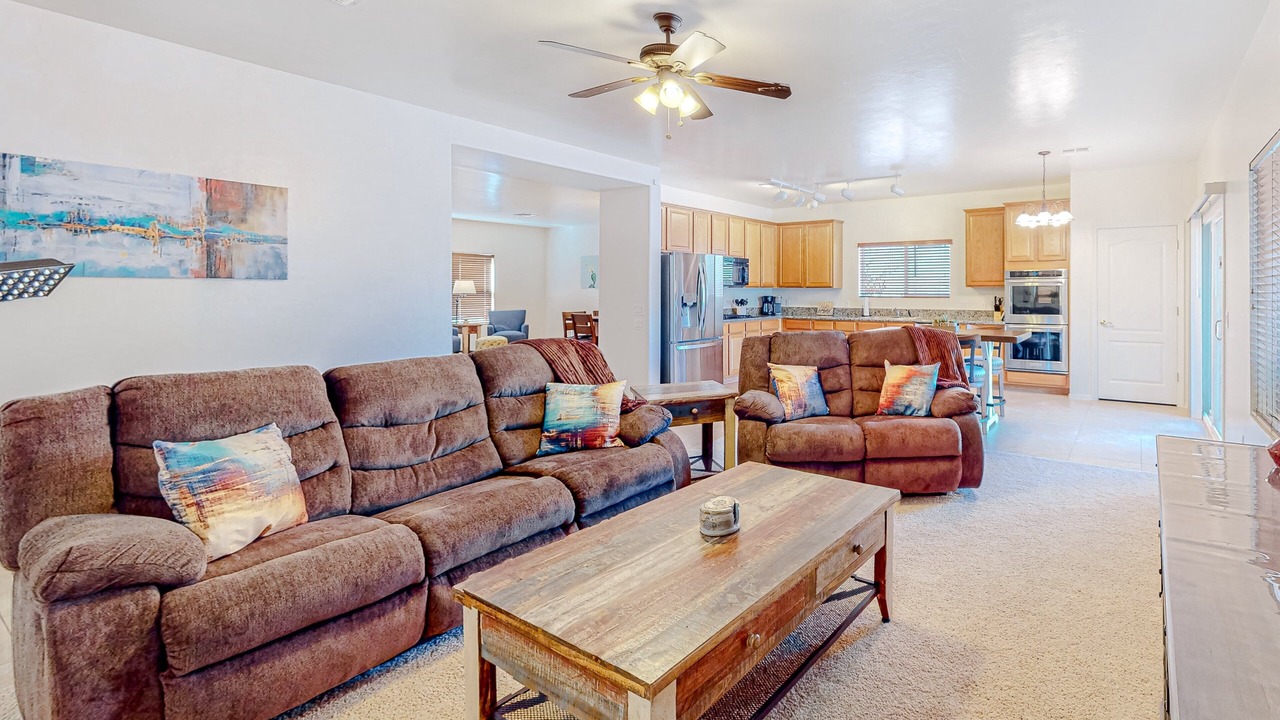 Photo of Livingroom in Black Horse