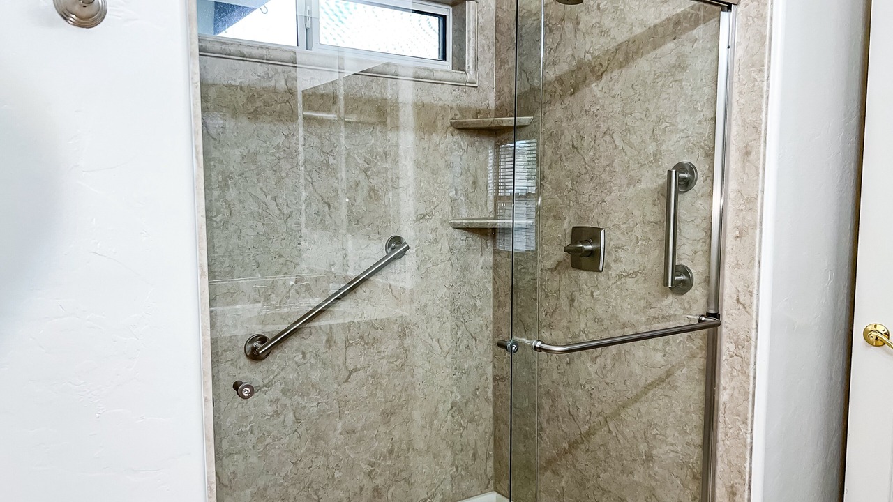 Photo of Bathroom in Black Horse