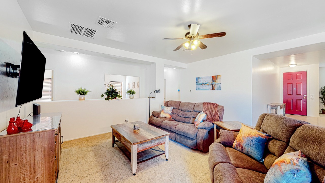 Photo of Livingroom in Black Horse
