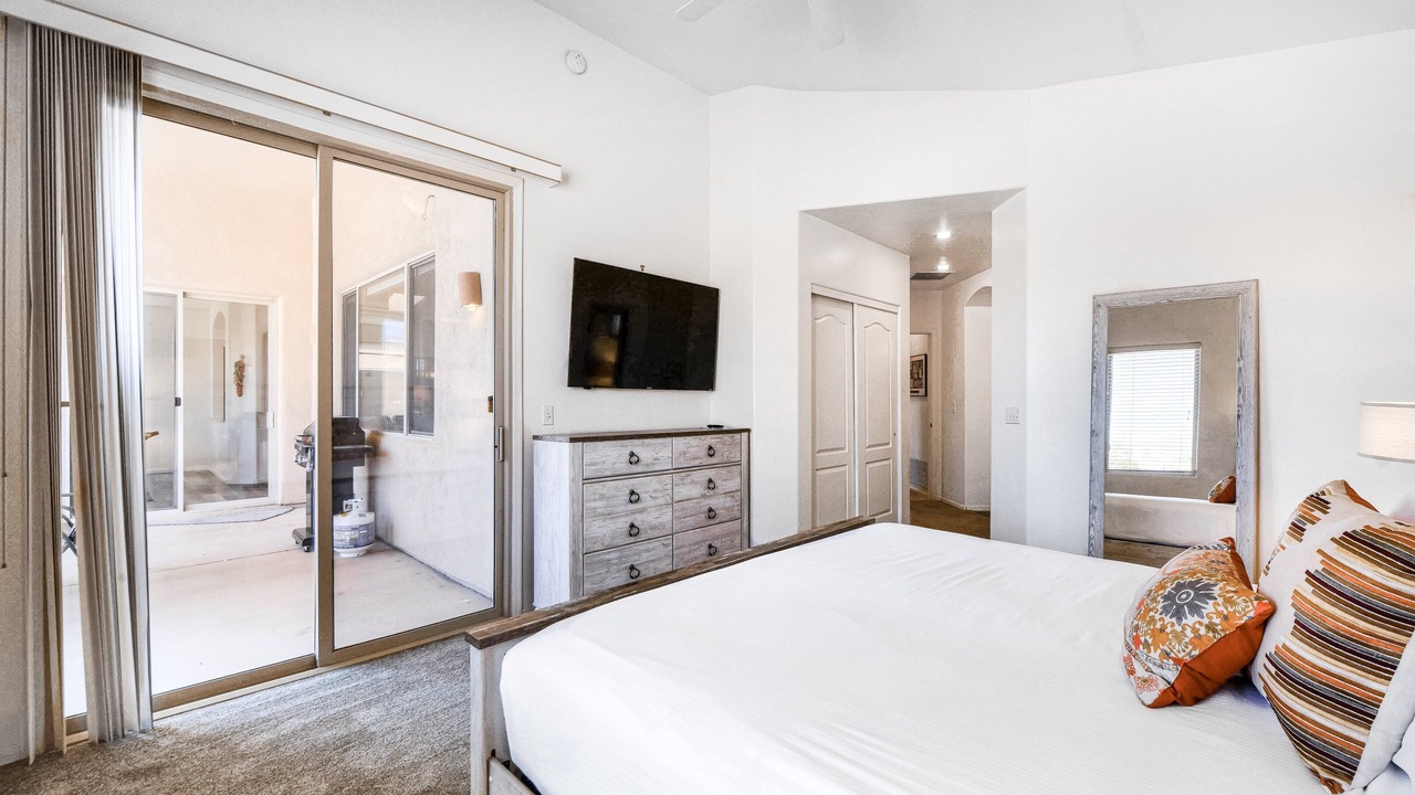 Photo of Bedroom in Dove Mountain