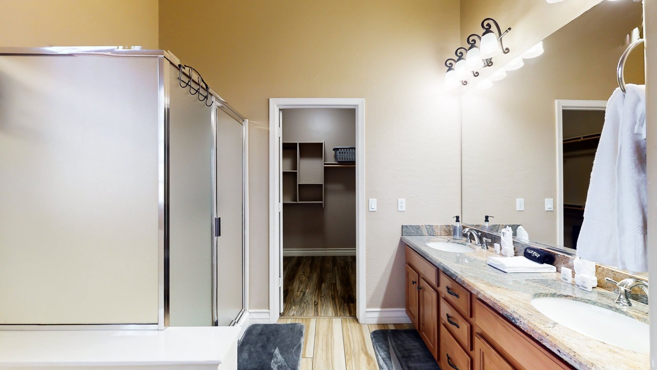 Photo of Bathroom in Surprise Farms