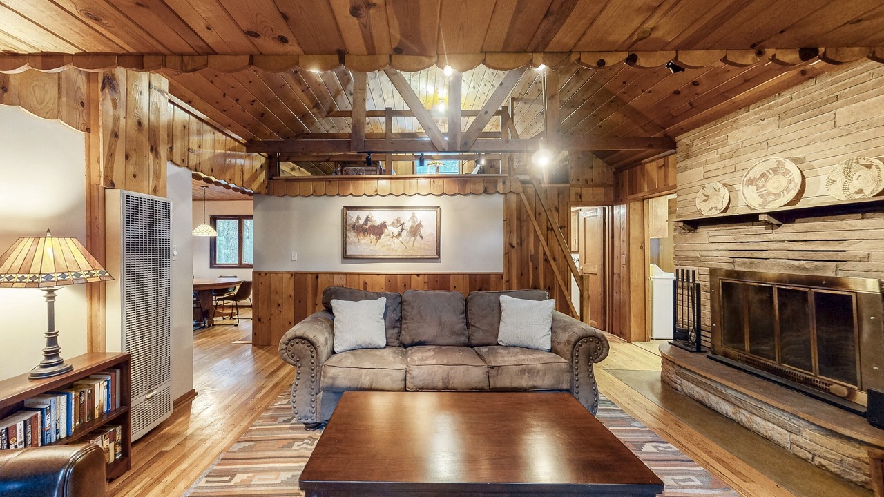 Photo of Livingroom in Sedona
