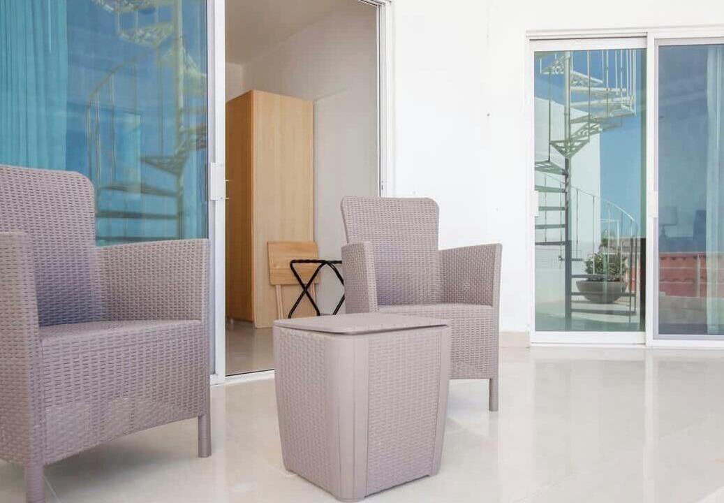 Photo of Patio Balcony in Colina del Sol