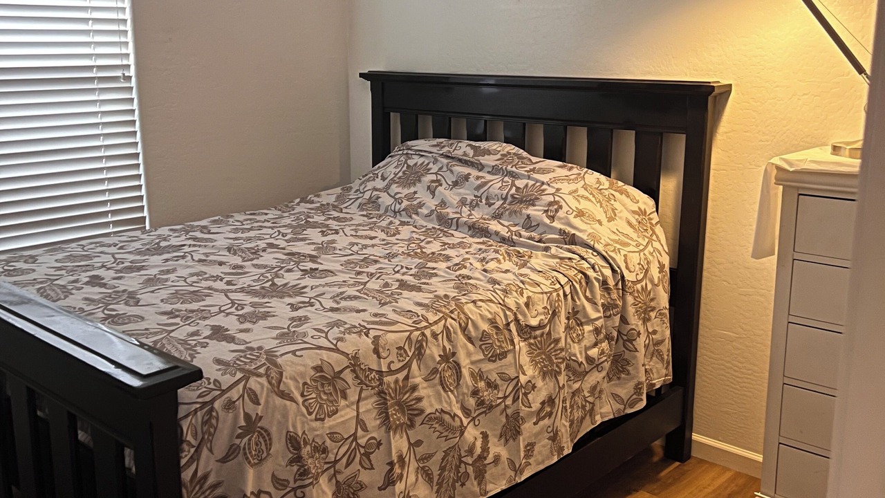 Photo of Bedroom in Magma Ranch
