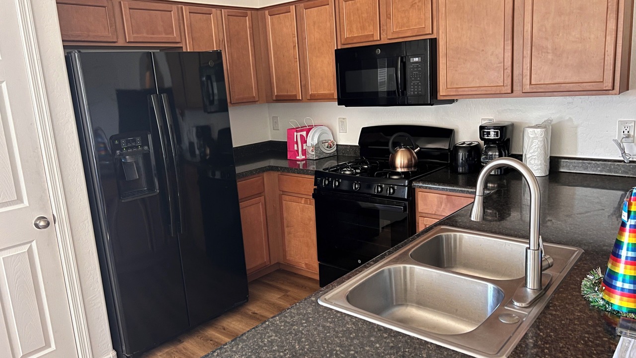 Photo of Kitchen in Magma Ranch