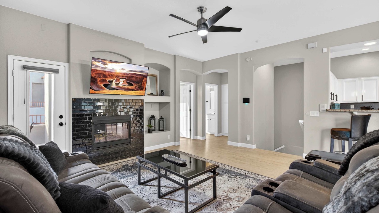 Photo of Livingroom in Talon Retreat