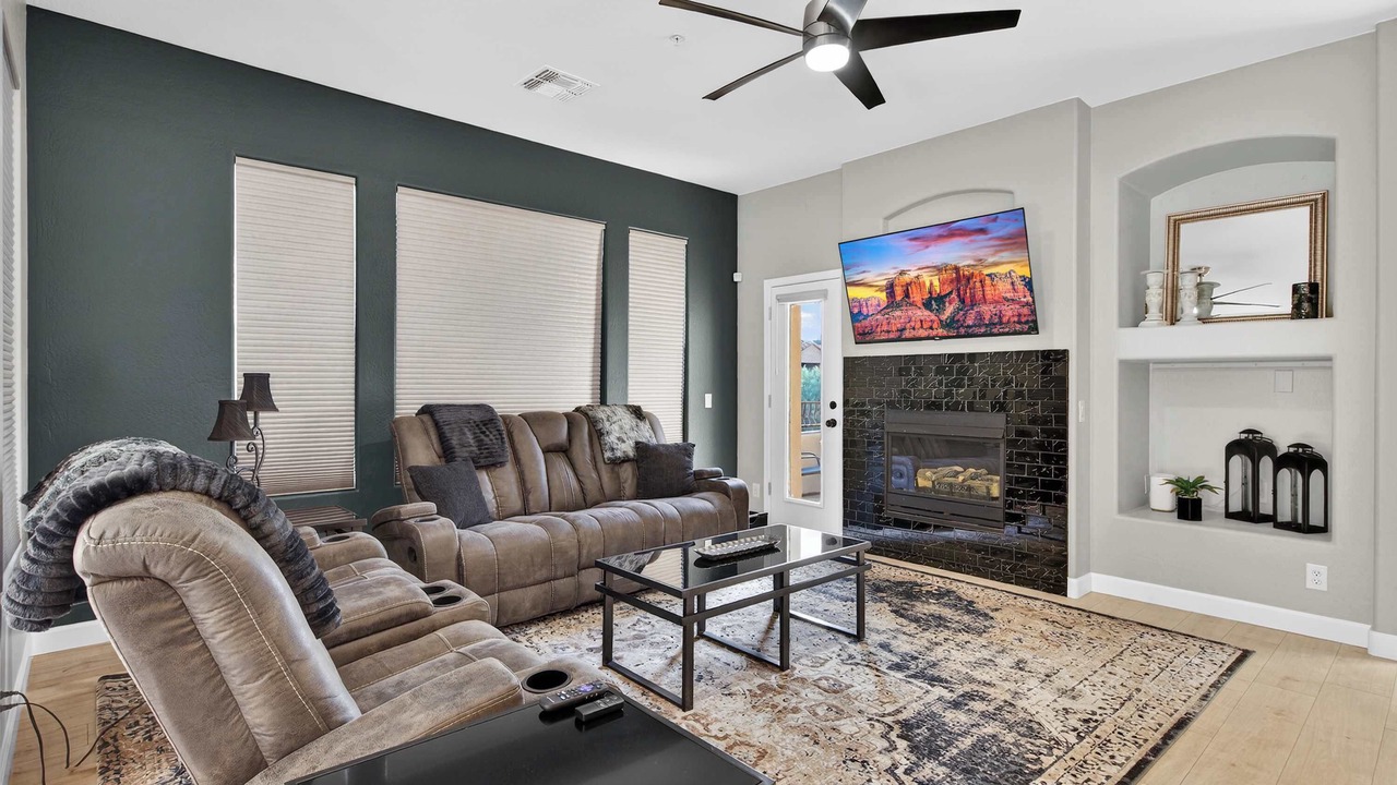 Photo of Livingroom in Talon Retreat