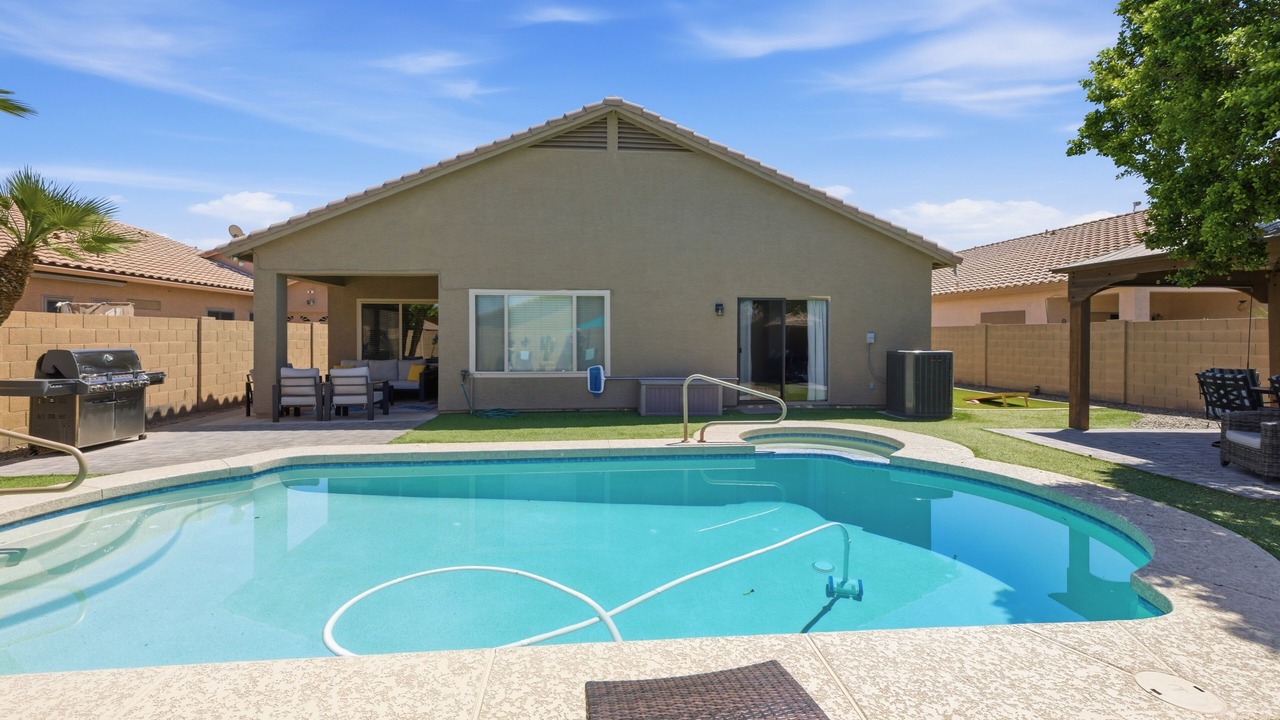 Photo of Outdoor in Avondale