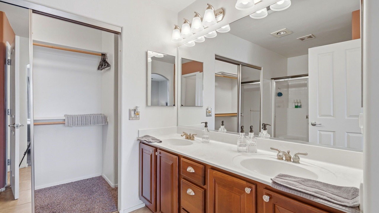 Photo of Bathroom in Green Valley