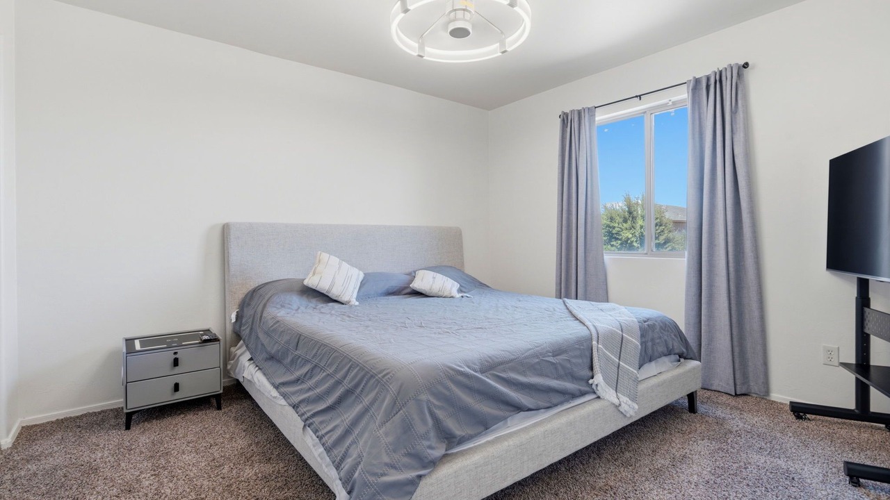 Photo of Bedroom in Green Valley