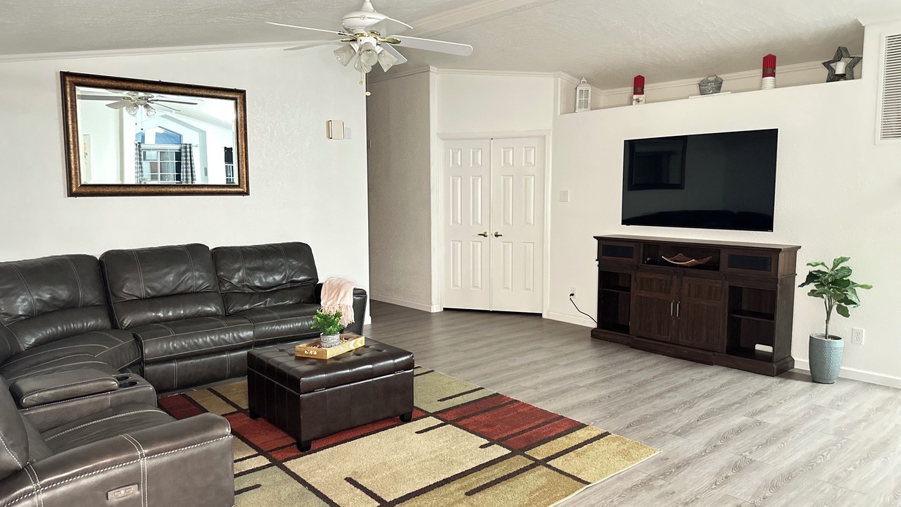 Photo of Livingroom in Clarkdale
