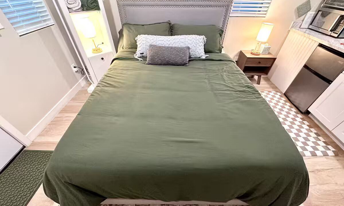 Photo of Bedroom in Melrose Paradise