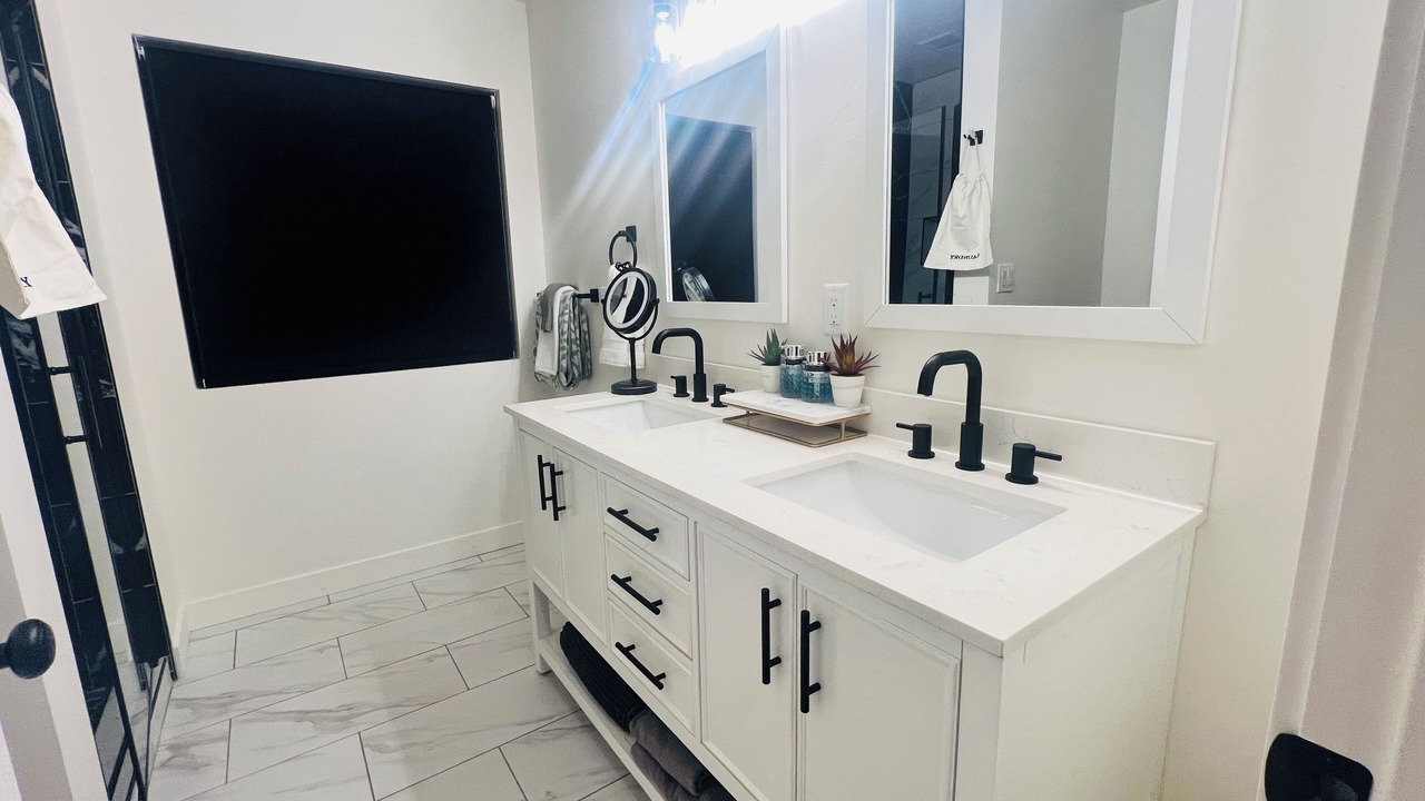 Photo of Bathroom in Cottonwood