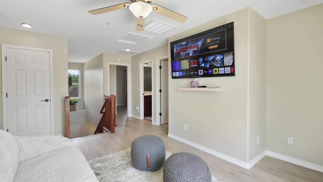 Photo of Livingroom in Black Horse