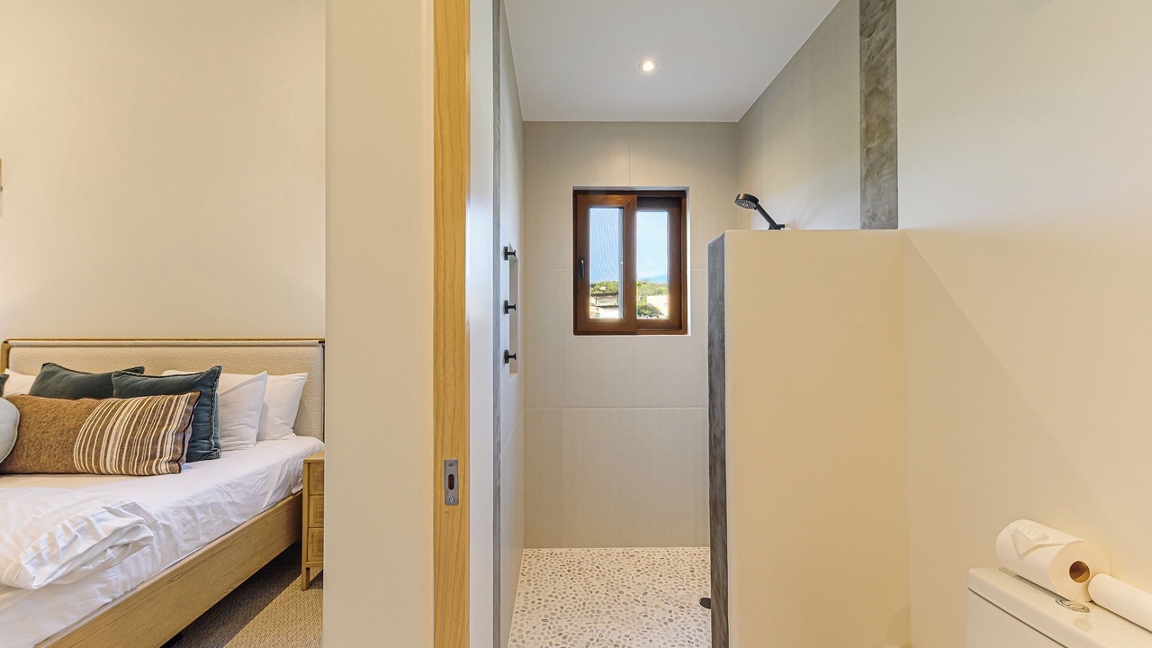 Photo of Bathroom in Buzzards