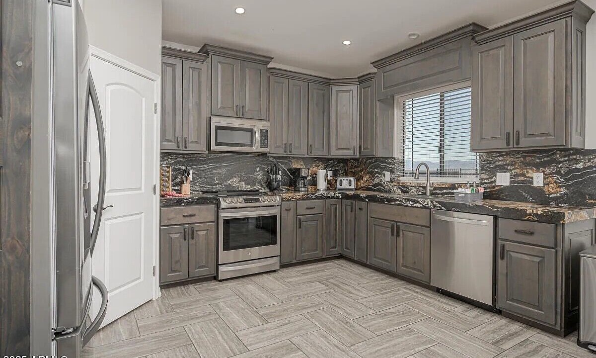 Photo of Kitchen in Sunridge Estates