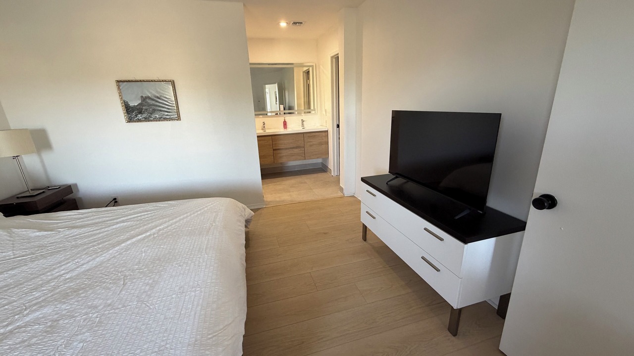 Photo of Bedroom in Paradise Valley Village