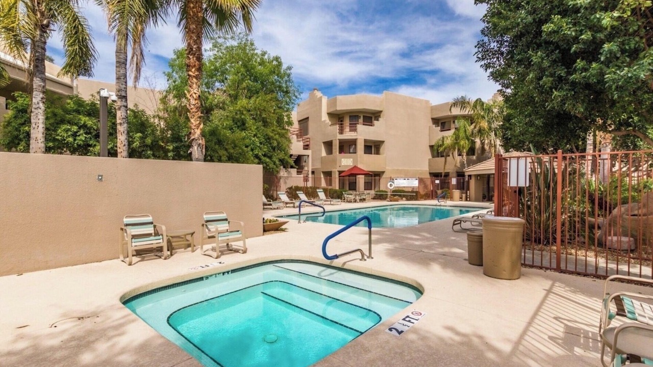 Photo of Outdoor in Paradise Valley Village
