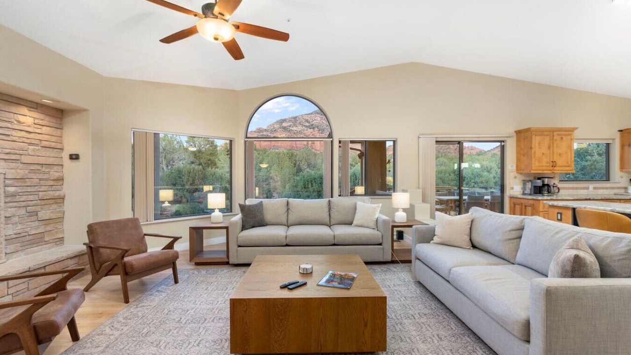 Photo of Livingroom in West Sedona