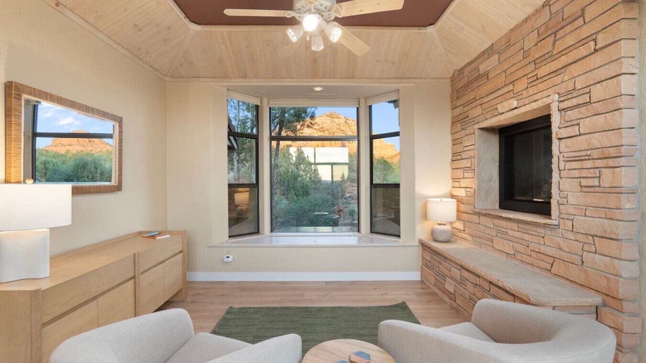 Photo of Livingroom in West Sedona