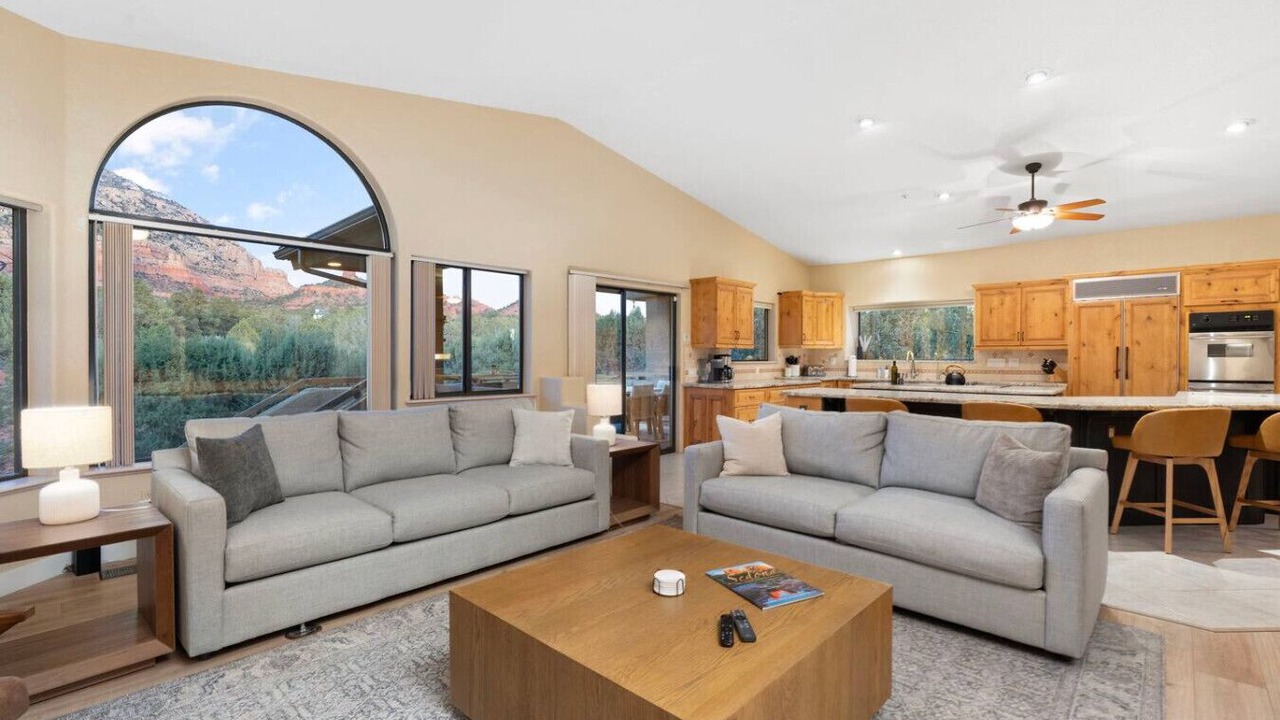Photo of Livingroom in West Sedona