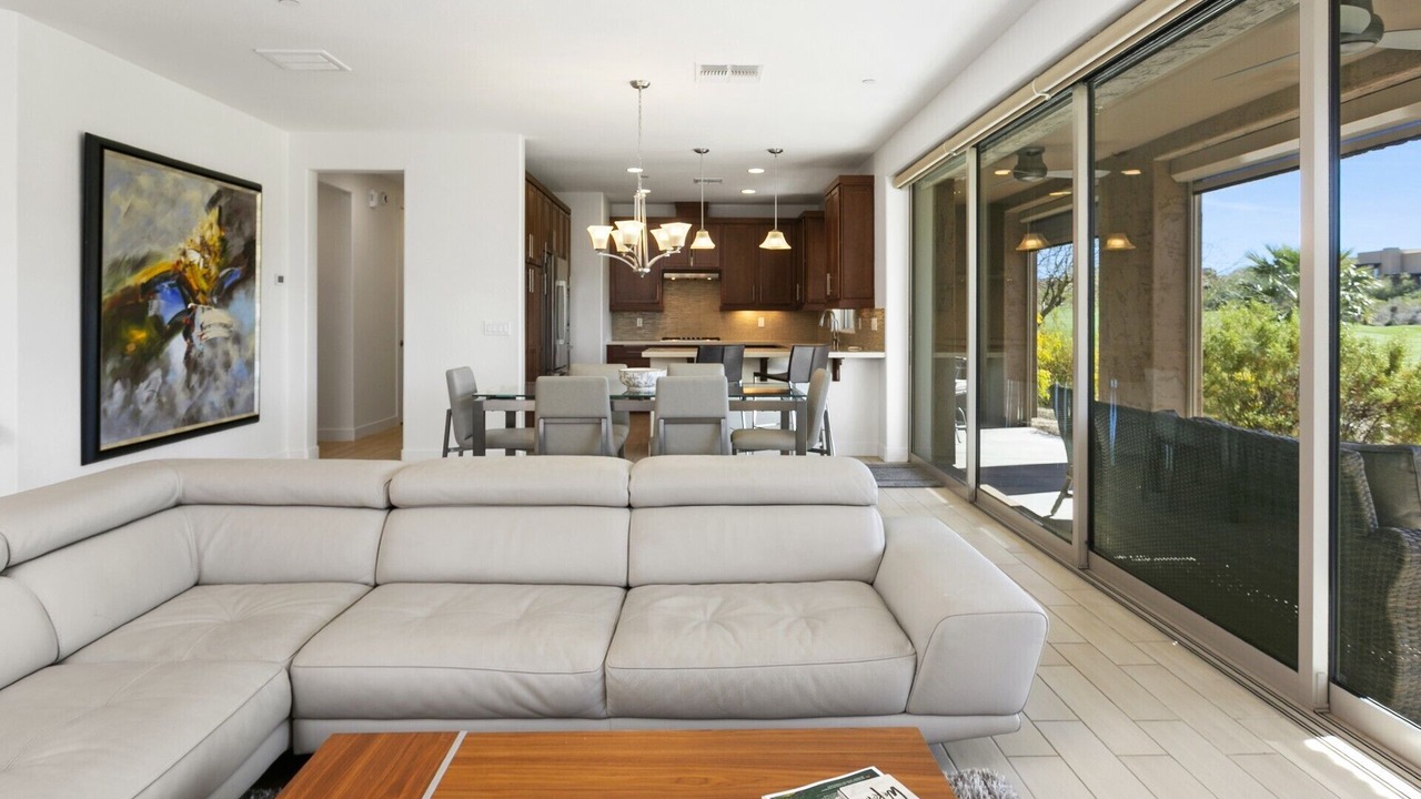 Photo of Livingroom in Troon North