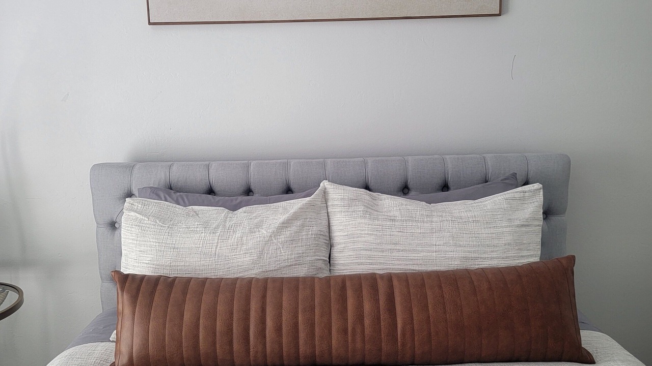 Photo of Bedroom in Hillside Homes