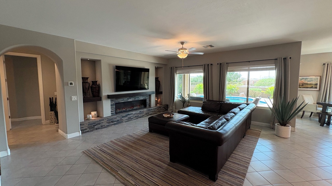 Photo of Livingroom in Anthem at Merrill Ranch